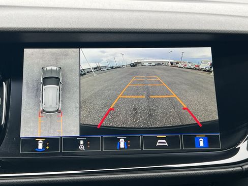 Used 2023 Buick Envision Avenir AWD/4WD image 17
