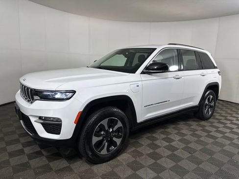 Used 2023 Jeep Grand Cherokee 4WD 4xe image 7