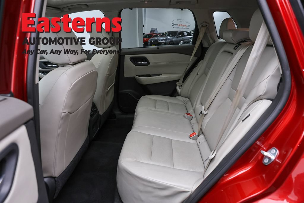 Used 2023 Nissan Rogue SV w/ SV Premium Package AWD/4WD image 23