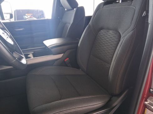 New 2026 RAM 1500 Express AWD/4WD image 16