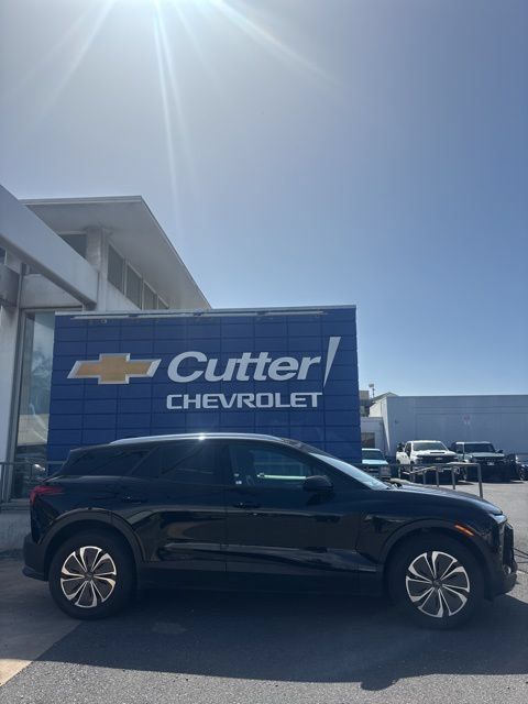 Used 2024 Chevrolet Blazer EV LT AWD/4WD image 11