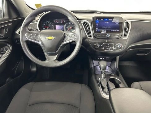 Used 2024 Chevrolet Malibu LS FWD image 15