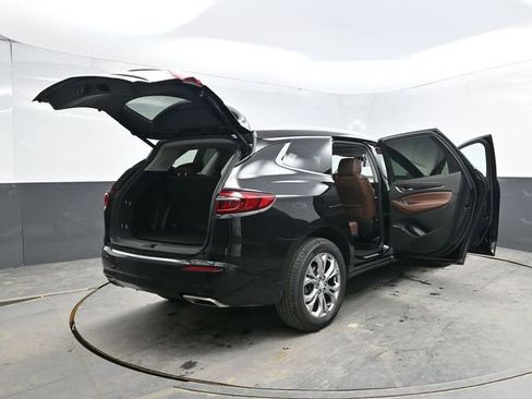 Used 2021 Buick Enclave Avenir w/ Avenir Technology Package AWD/4WD image 50
