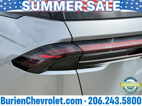 Used 2024 Lincoln Nautilus Premier w/ Equipment Group 102A AWD/4WD image 35