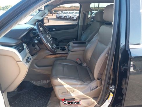 Used 2020 GMC Yukon SLT w/ Open Road Package image 23