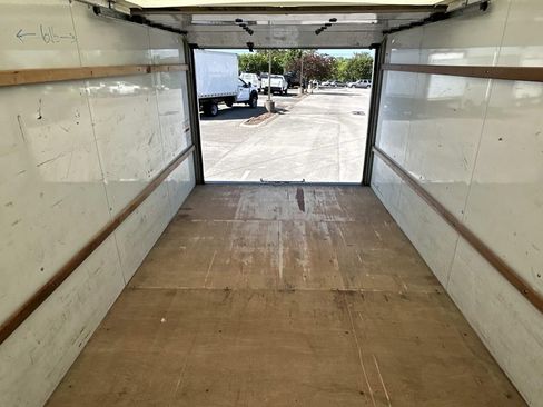 Used 2022 Ford E-350 and Econoline 350 Super Duty RWD image 24