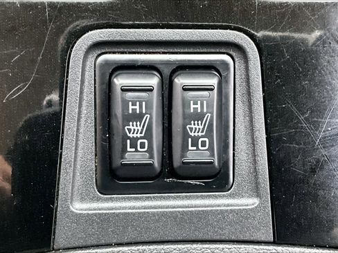 Used 2019 Mitsubishi Outlander SEL image 35