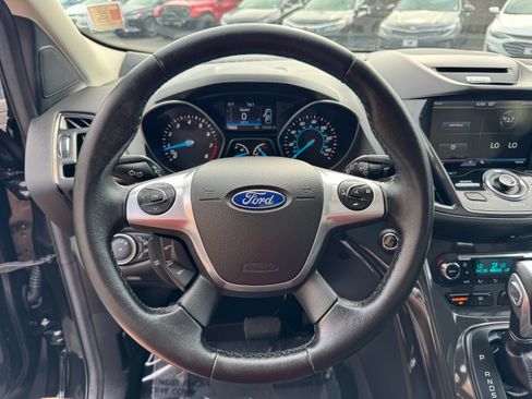 Used 2015 Ford Escape Titanium AWD/4WD image 30