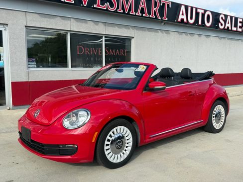 Used 2014 Volkswagen Beetle 2.5 FWD image 19