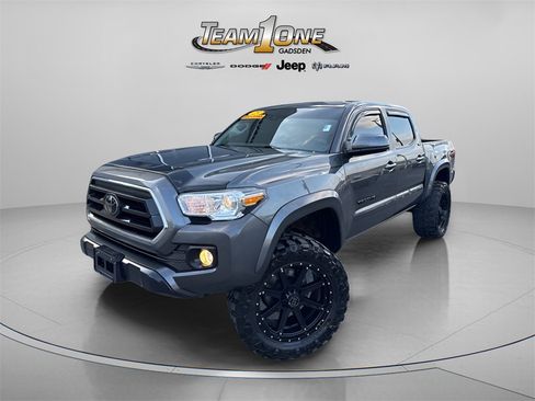 Used 2023 Toyota Tacoma TRD Sport image 4