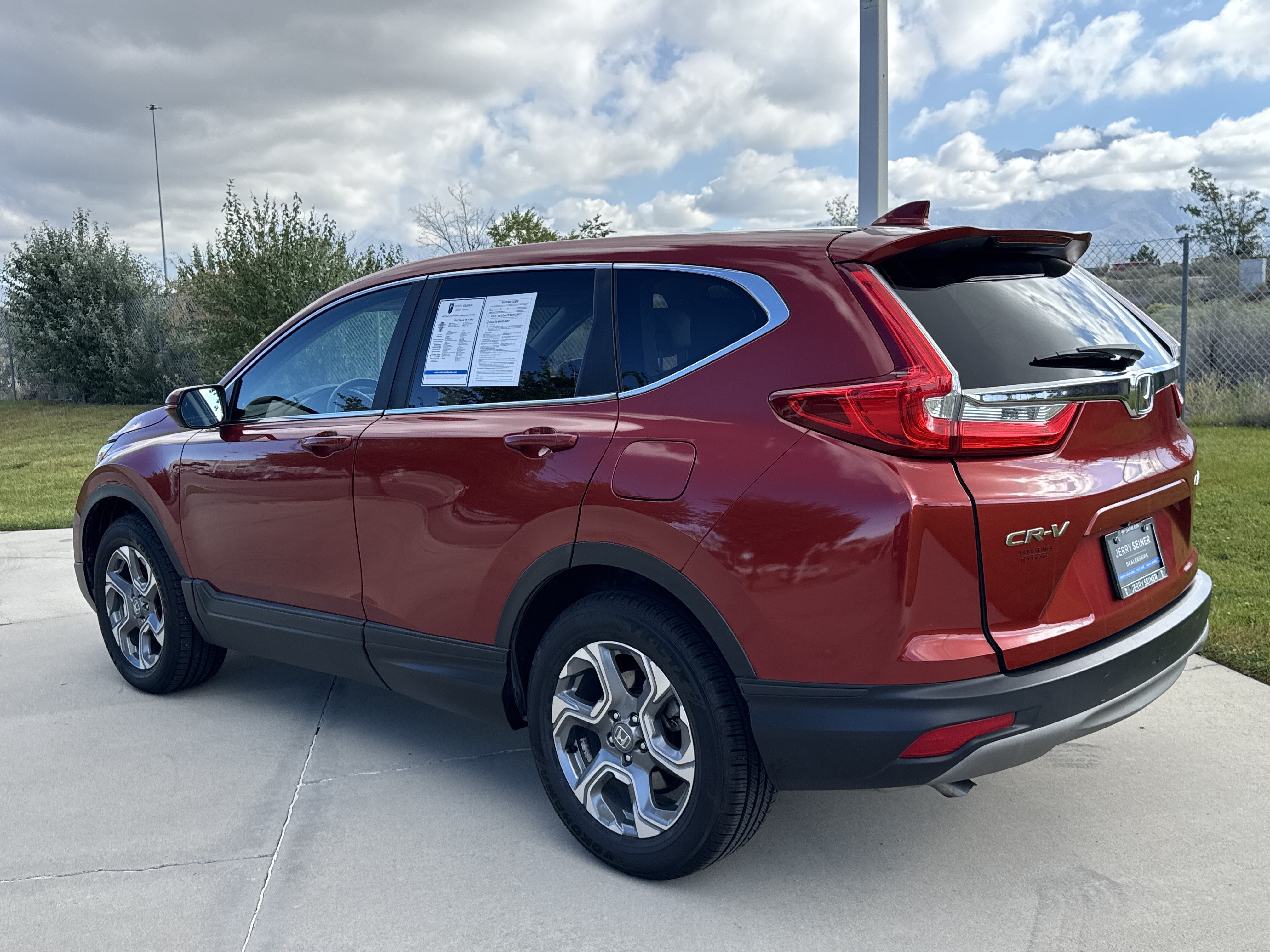 Used 2017 Honda CR-V EX-L image 3