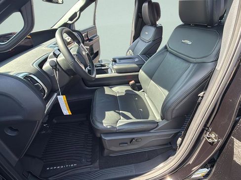 New 2026 Ford Expedition Platinum AWD/4WD image 28
