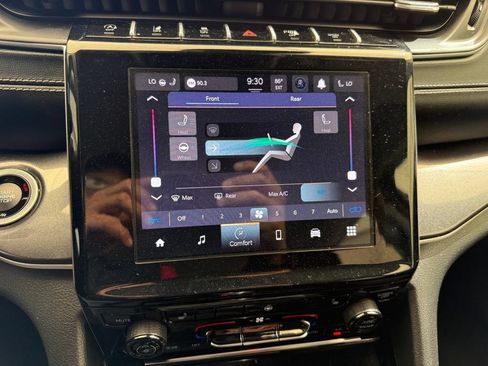 Used 2021 Jeep Grand Cherokee L Laredo w/ Luxury Tech Group I RWD image 37