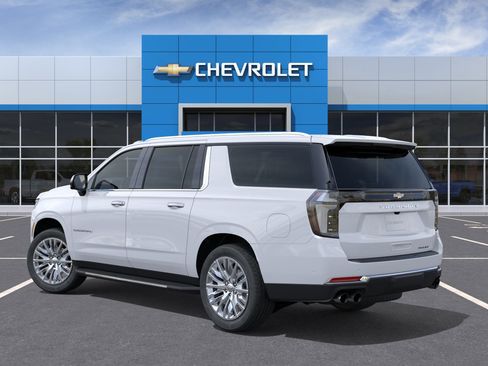 New 2026 Chevrolet Suburban Premier AWD/4WD image 3
