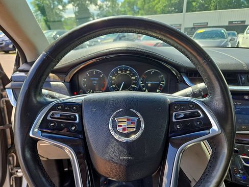 Used 2013 Cadillac XTS Premium FWD image 21