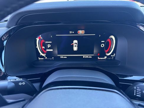 New 2026 Nissan Pathfinder SL image 28