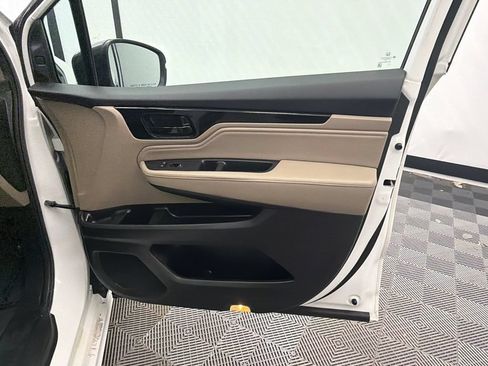 Used 2022 Honda Odyssey Touring image 16