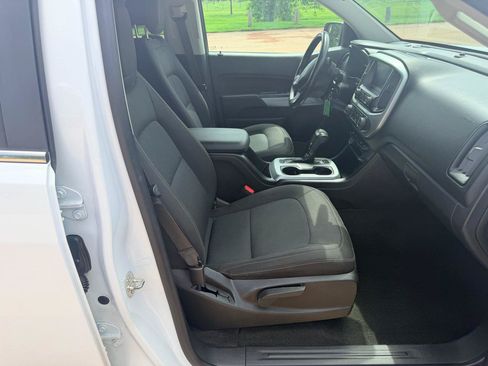 Used 2016 Chevrolet Colorado LT w/ LT Convenience Package AWD/4WD image 12