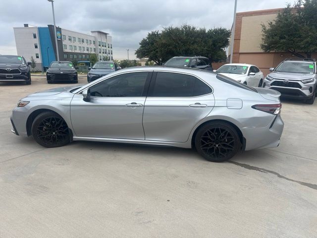 Used 2024 Toyota Camry XSE FWD image 6