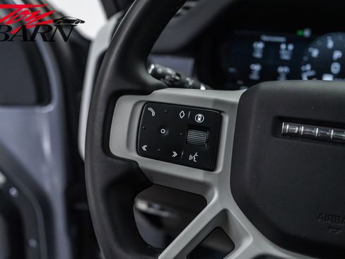 Used 2024 Land Rover Defender 110 S image 32