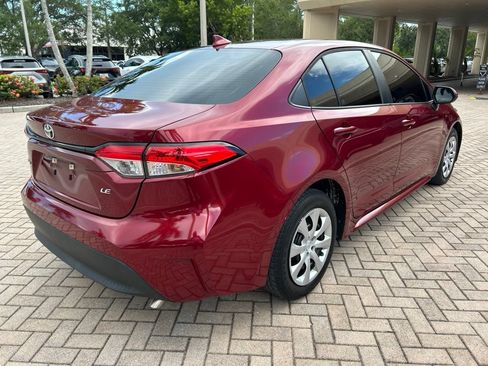 Used 2023 Toyota Corolla LE FWD image 3