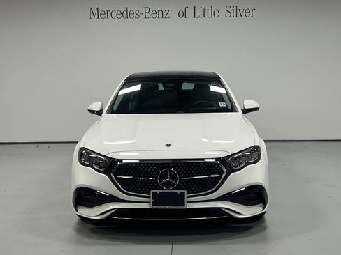 Used 2025 Mercedes-Benz E 350 4MATIC Sedan image 9
