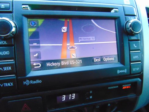 Used 2012 Toyota Tacoma 4x4 Double Cab image 9