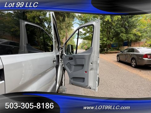 Used 2017 Ford Transit 150 XL image 40