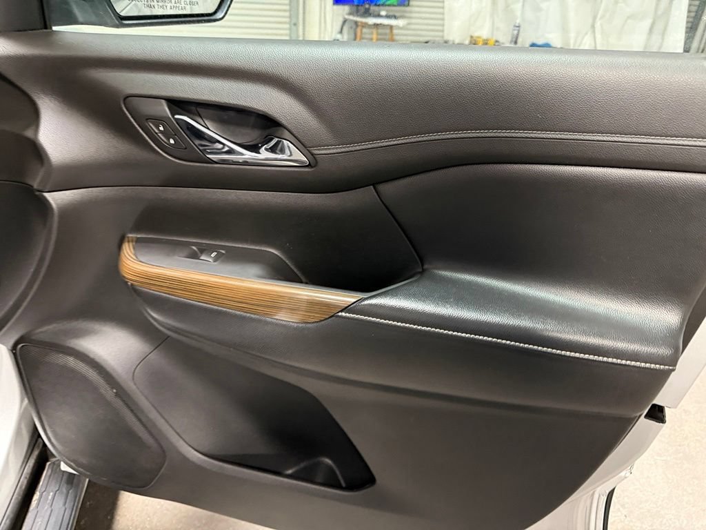 Used 2019 GMC Acadia SLE FWD image 10