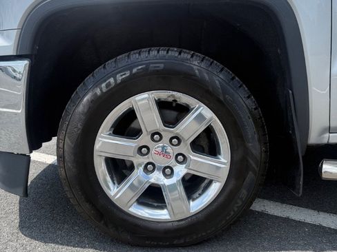 Used 2018 GMC Sierra 1500 SLT AWD/4WD image 9