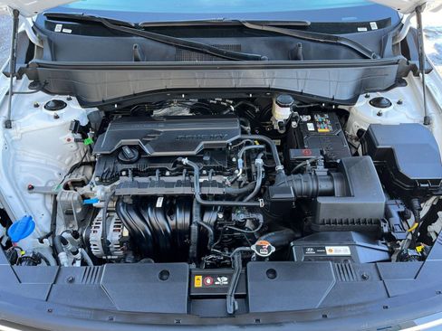 Used 2025 Hyundai Kona SEL image 31