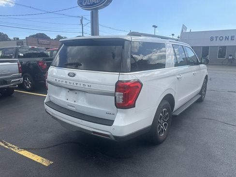 Used 2024 Ford Expedition Max XLT image 5