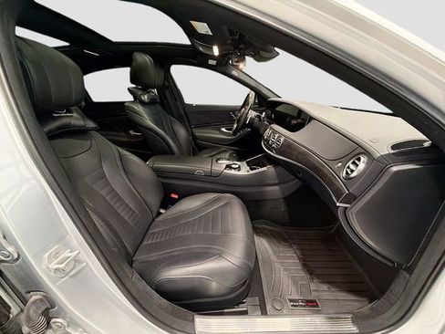Used 2018 Mercedes-Benz S 560 4MATIC Sedan image 26