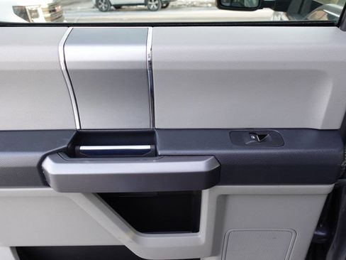 Used 2022 Ford F250 XLT w/ Black Appearance Package image 18