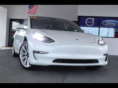 Used 2018 Tesla Model 3 Mid Range