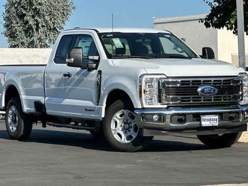 New 2026 Ford F350 XLT w/ 360-Degree Camera Package image 2