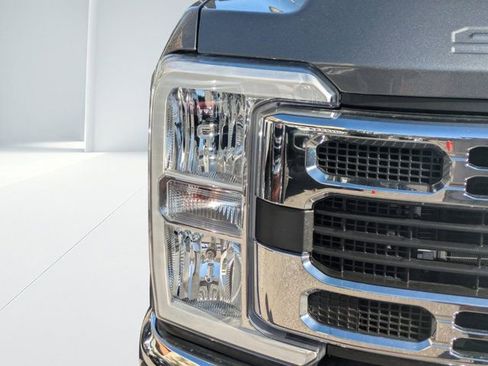 Used 2023 Ford F250 XLT image 8