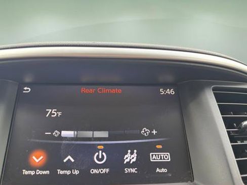 Used 2020 Nissan Pathfinder SV image 24