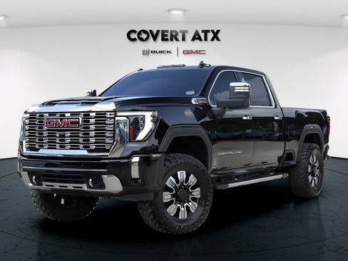 Used 2024 GMC Sierra 2500 Denali w/ Technology Package AWD/4WD image 2