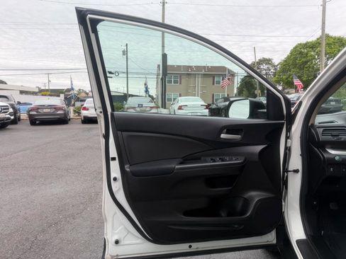 Used 2016 Honda CR-V SE image 9