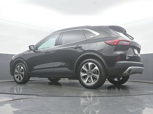 Used 2025 Ford Escape Platinum AWD/4WD image 49