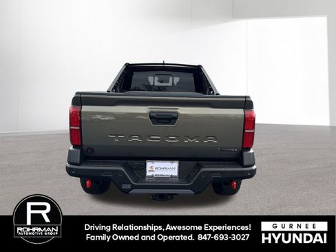 Used 2025 Toyota Tacoma 4x4 Double Cab Hybrid image 8