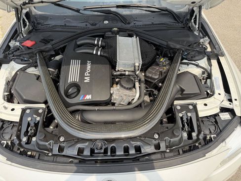 Used 2016 BMW M4 Convertible RWD image 30