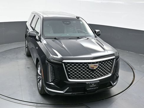 New 2025 Cadillac Escalade Premium Luxury w/ Touring Package image 33