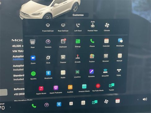 Used 2022 Tesla Model X image 15