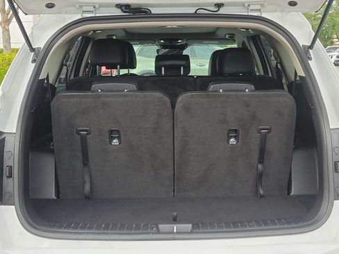 Used 2025 Kia Sorento S w/ Panoramic Sunroof Package FWD image 8