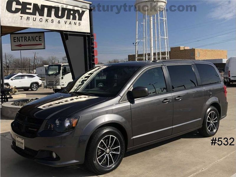 Used 2018 Dodge Grand Caravan GT image 1