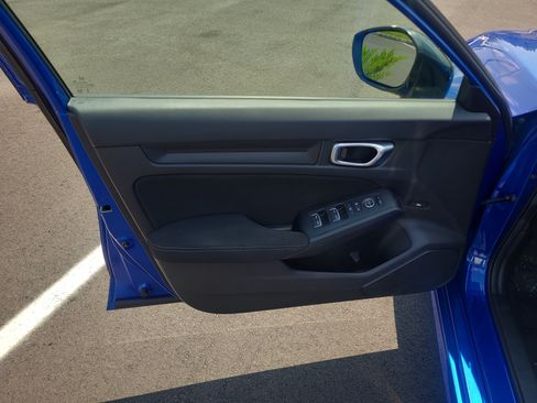 Used 2023 Honda Civic Sport image 14