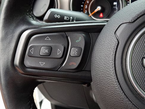 Certified 2022 Jeep Wrangler Unlimited Sport AWD/4WD image 22