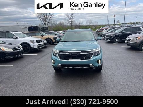 Certified 2024 Kia Seltos SX w/ SX Sunroof Package AWD/4WD image 2